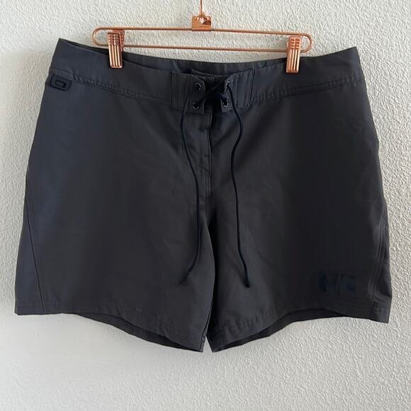 Helly Hansen Gray Active Hybrid Shorts Women's Large - Picture 1 of 8